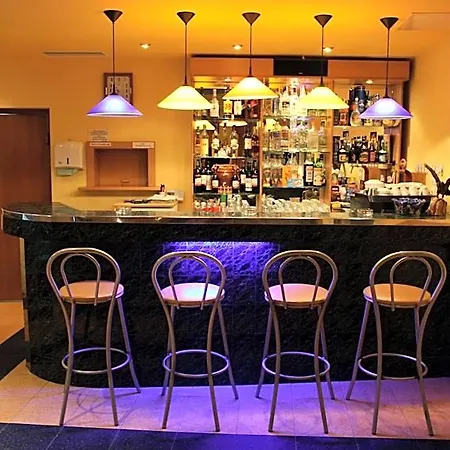 Hotel Mehdjarel 3*